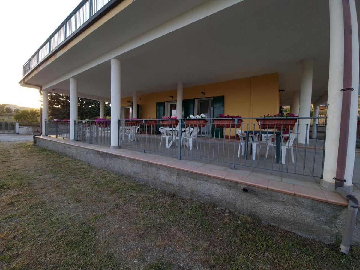 B&B La Petrosa Frascineto Екстериор снимка