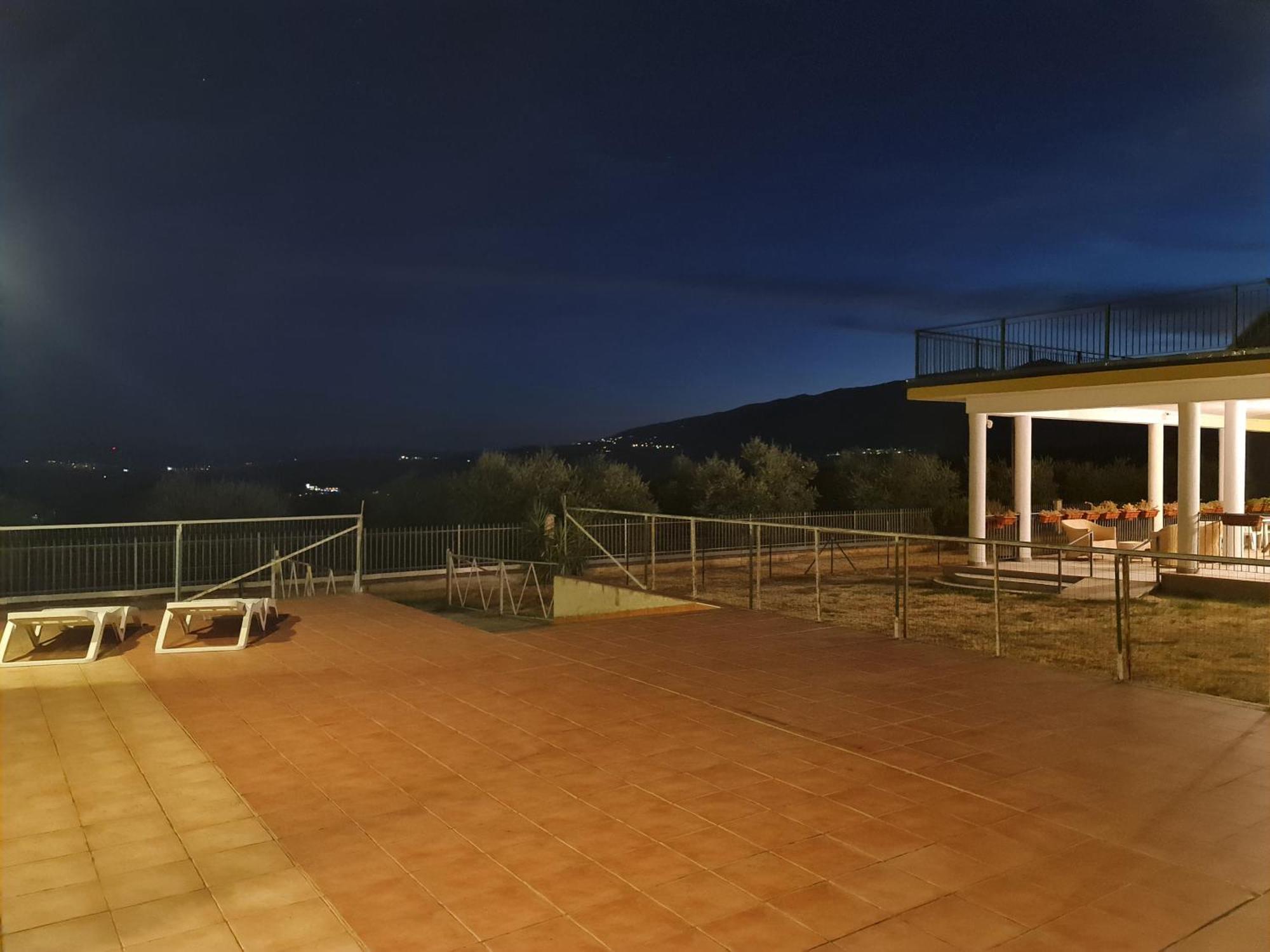 B&B La Petrosa Frascineto Екстериор снимка