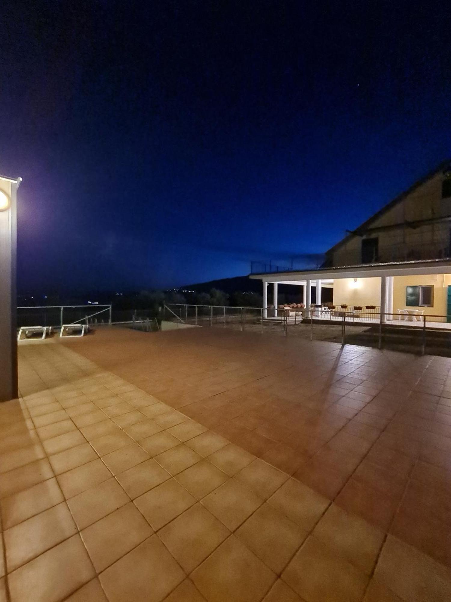 B&B La Petrosa Frascineto Екстериор снимка